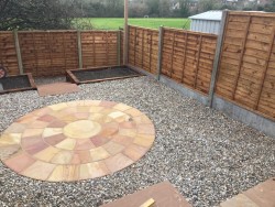 Gravel / Low Maintenance