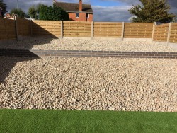 Gravel / Low Maintenance