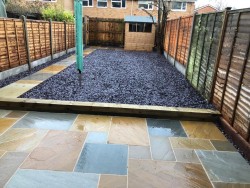 Gravel / Low Maintenance